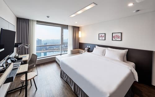 Hotel Riverside