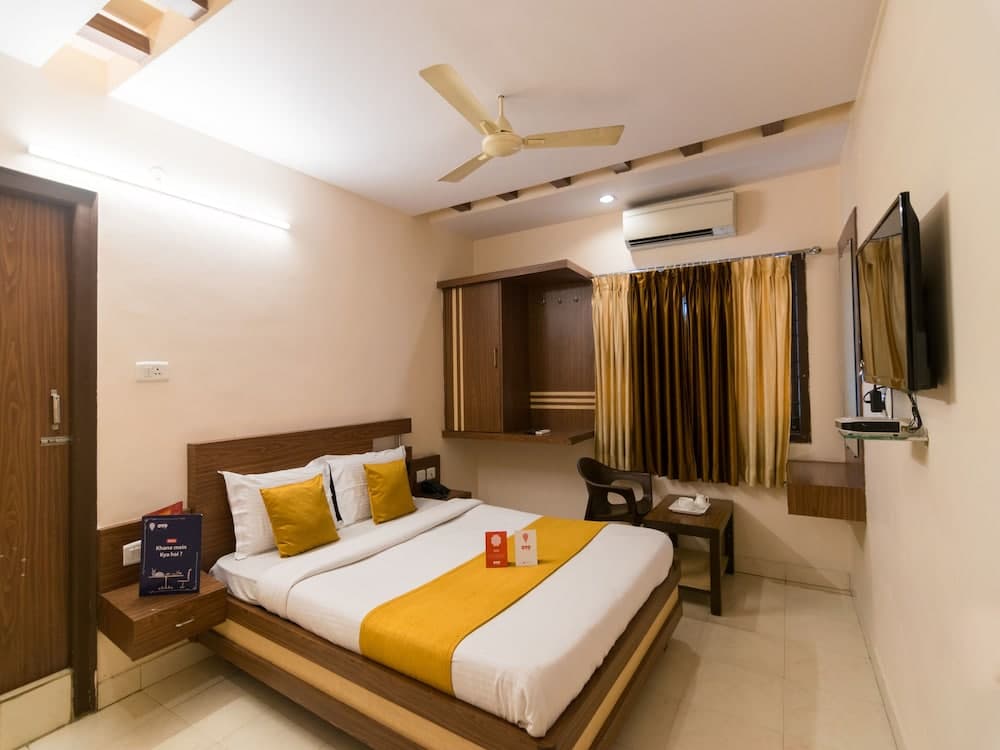 OYO 5660 Hotel Sree Residency