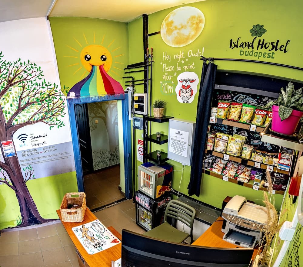 Island Hostel - Adults only