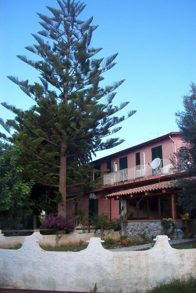 Agriturismo La Spina Santa