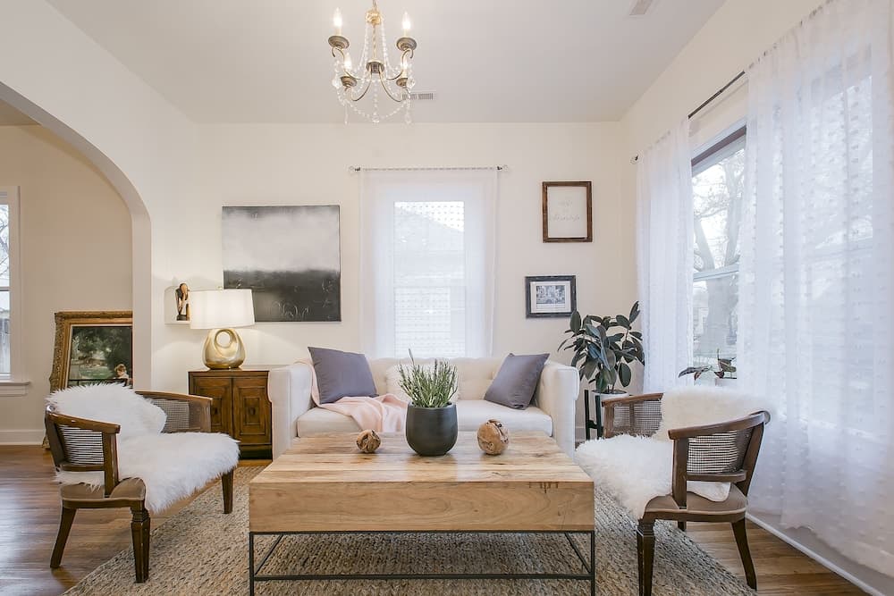 Simple Elegant Idaho Cottage