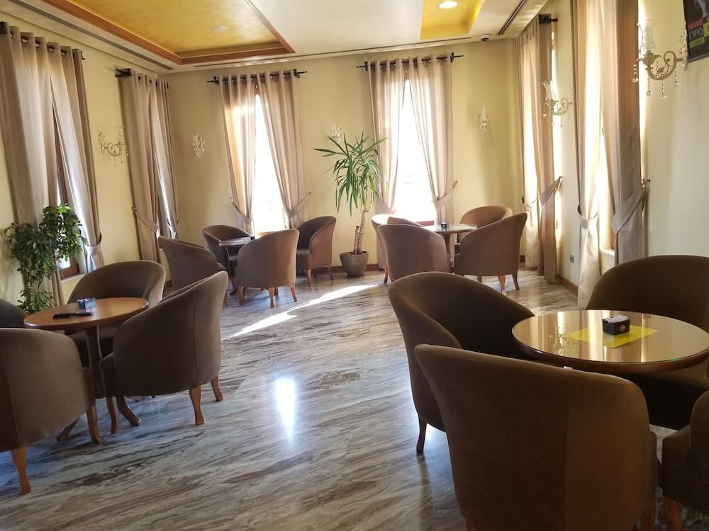 Lobi dinlenme salonu