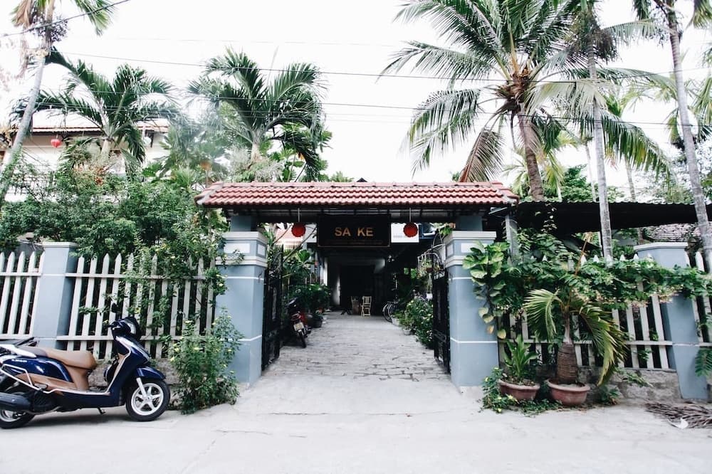 Sake Homestay