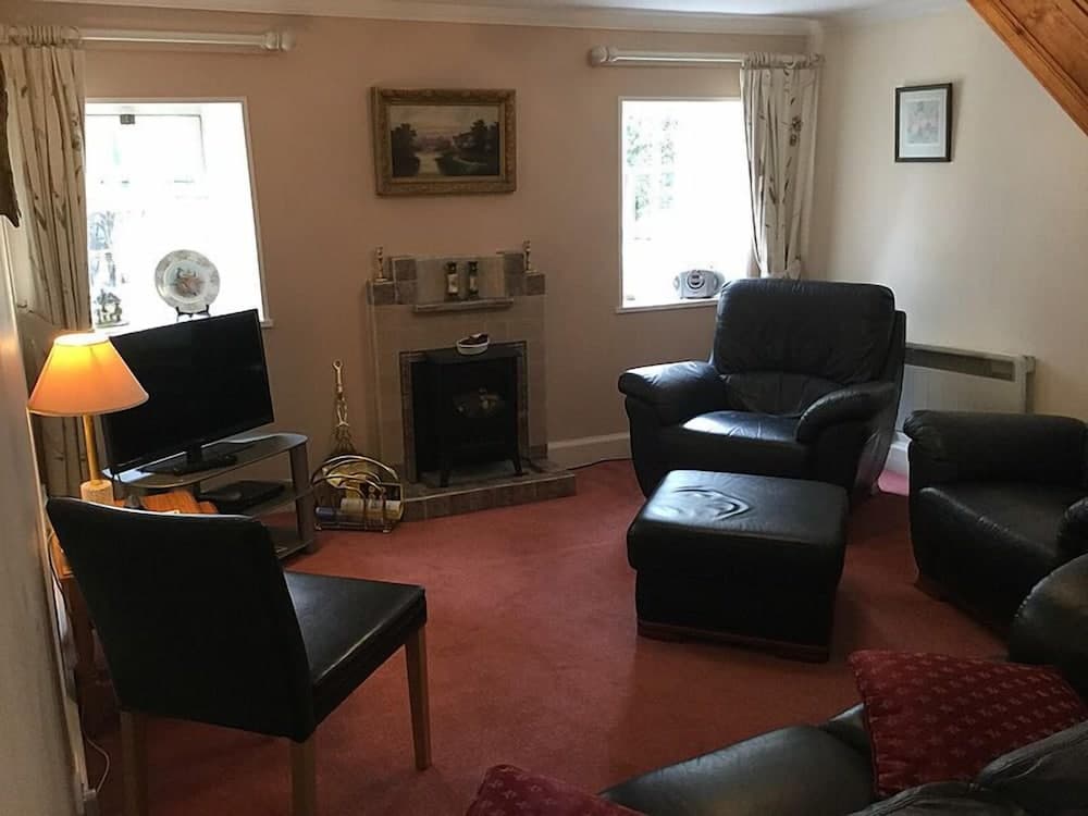 Inverness Apartments - Old Cottage