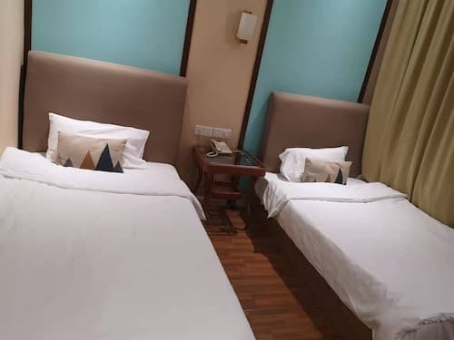 Dreamhouse Theme Hotel