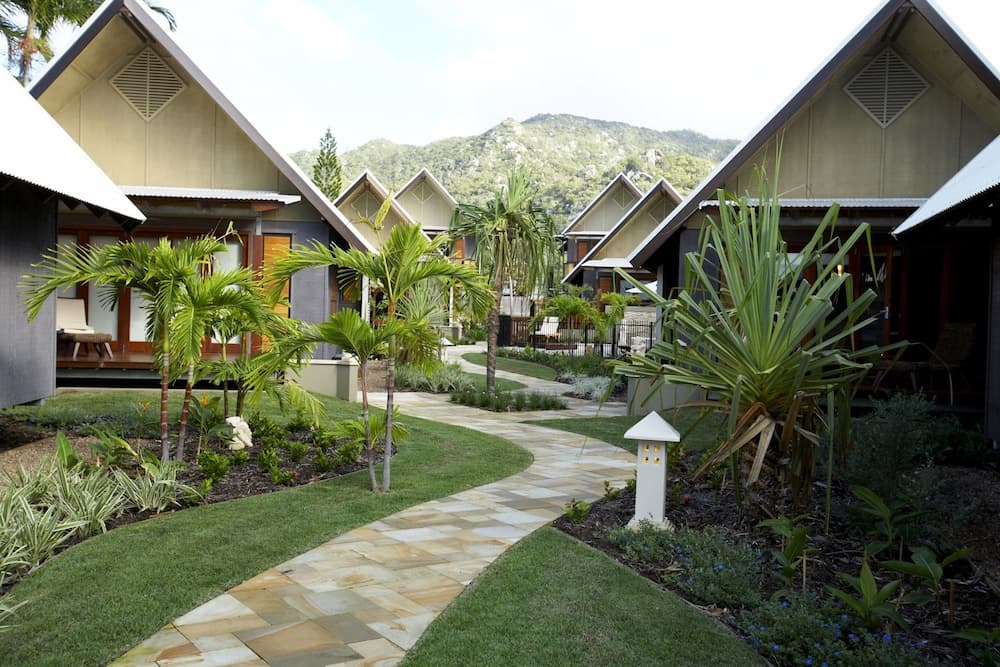 Pure Magnetic Villa 3