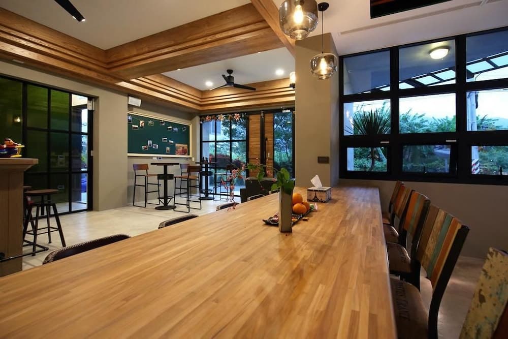 Midori Hostel