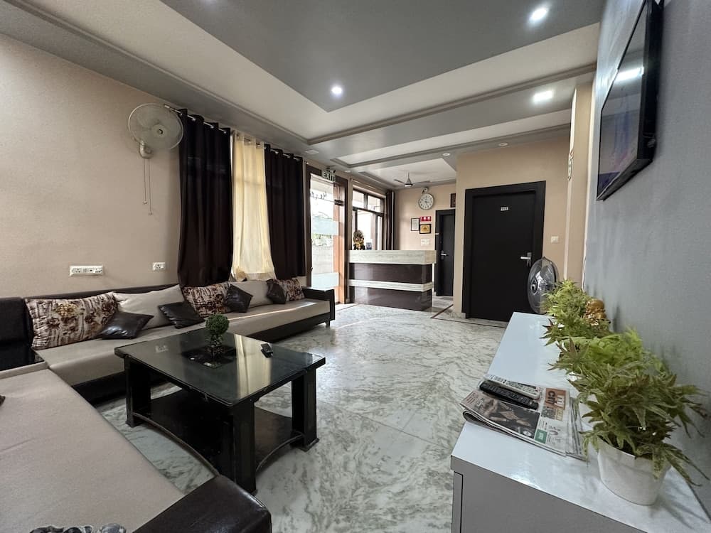Hotel Aaradhya Residency