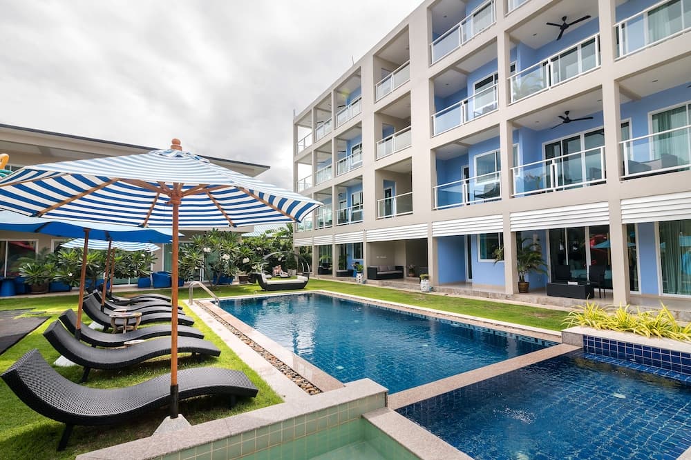 Surf & Sand Resort