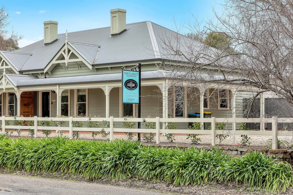 Grandview Accommodation - The Flaxley Apartments