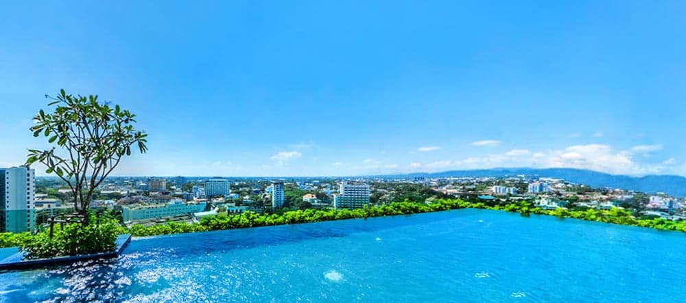 HIC at Night Bazaar 721