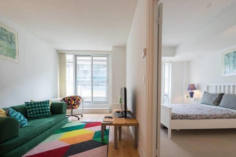 Yorkville's Charm Yonge & Bloor