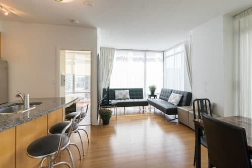 Yorkville Fantasy Yonge & Bloor 2BR 2BT