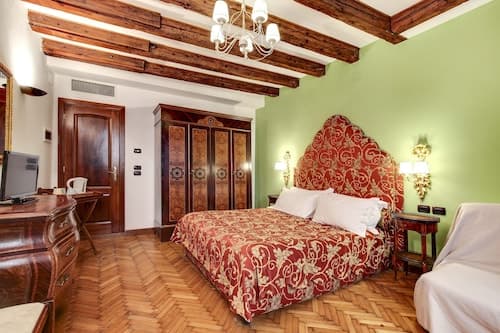 San Marco Superior Apartments by Wonderful Italy