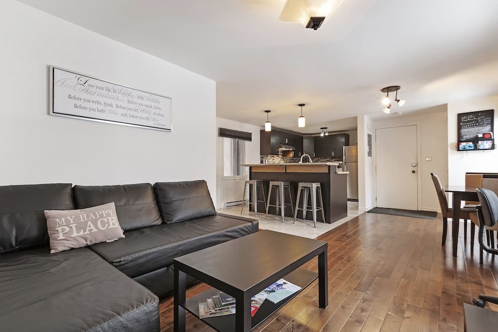 The Rock apartment - mtlFlats