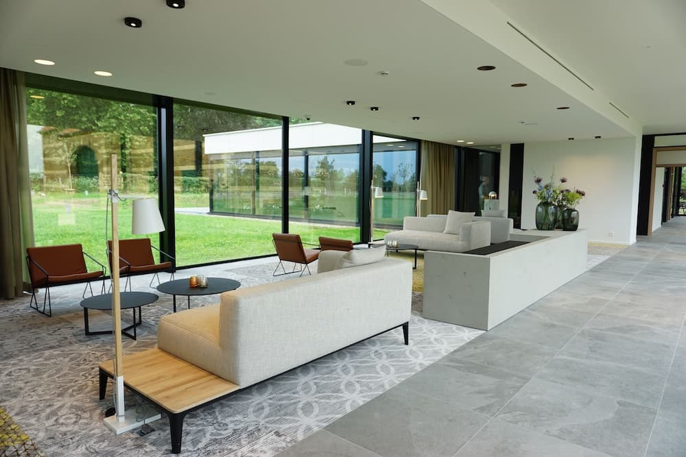 Lobi dinlenme salonu