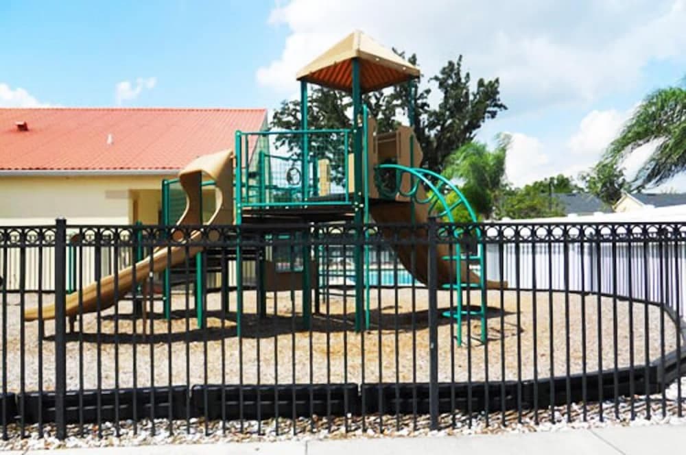 Club Cortile Resort #1 - 4 Bed 3 Baths Townhome