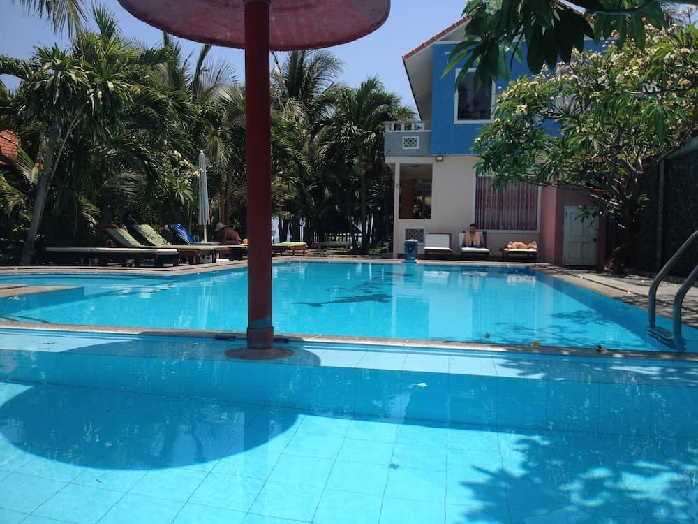 Nhat Quang Family Beach