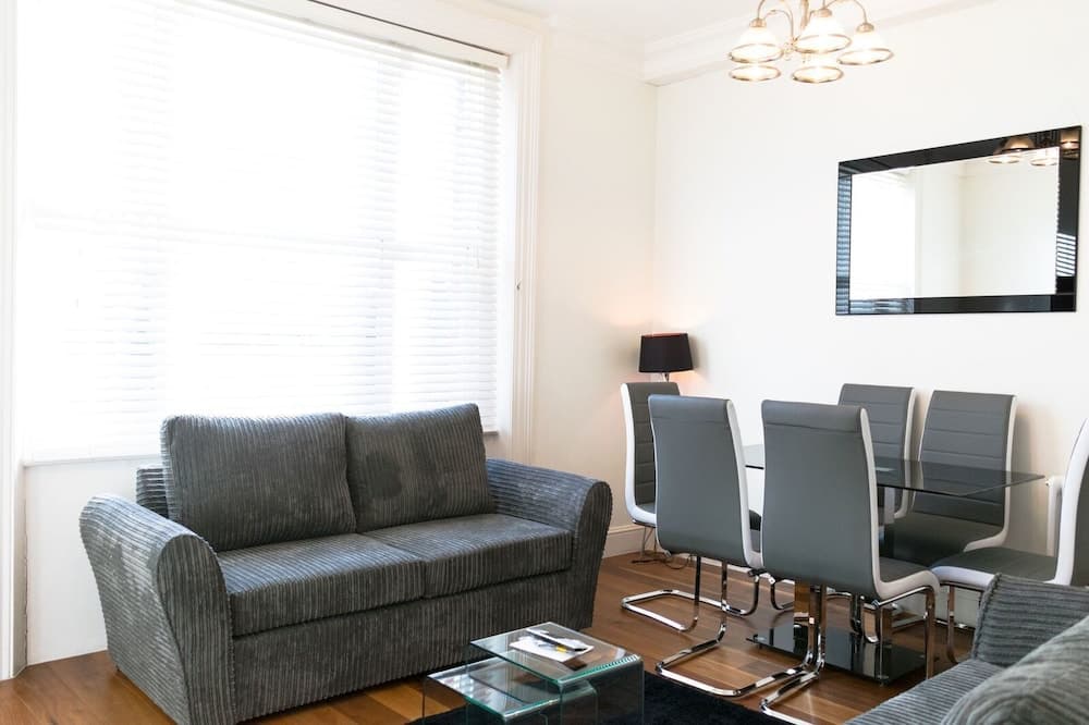 Access Little Venice