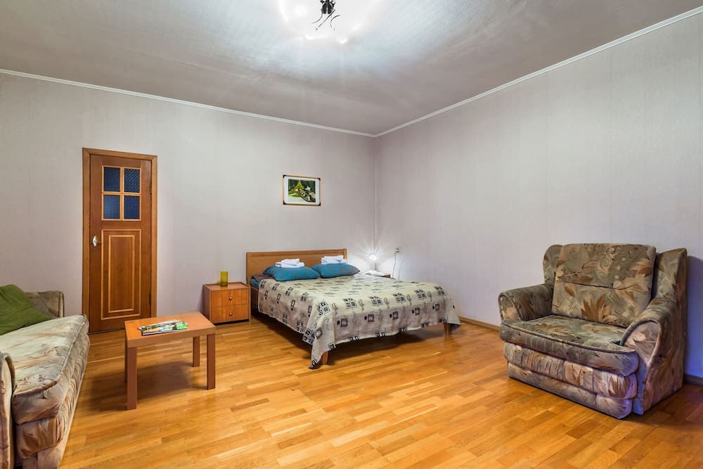 Friends apartment on Nevsky 112