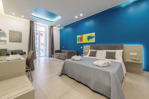 Toledo 16 Luxury Suites