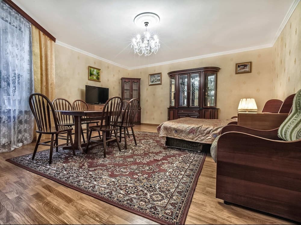 Friends apartment on Nevsky 112-2