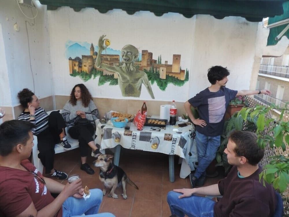 Hostal El Cascabel - Hostel