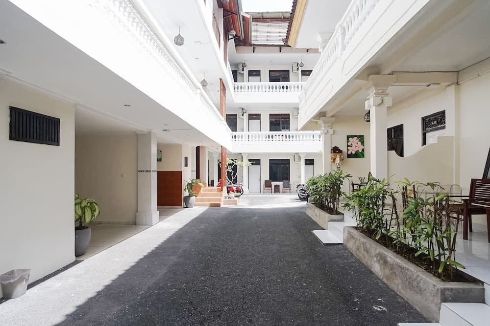 City Garden Bali Dwipa Hotel, Kuta