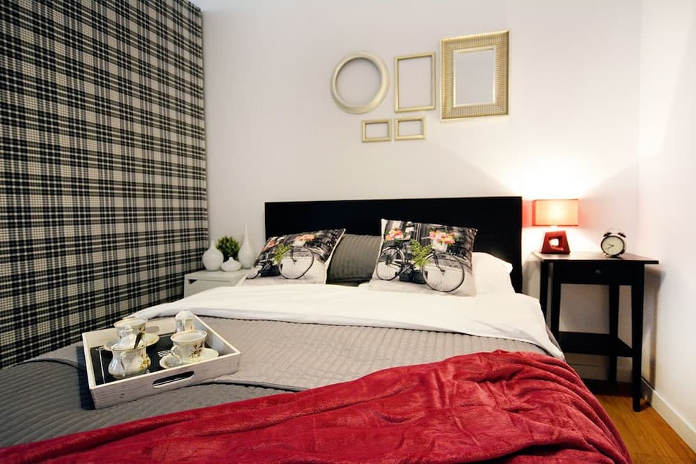 Golden Sun Apartments- Polanki