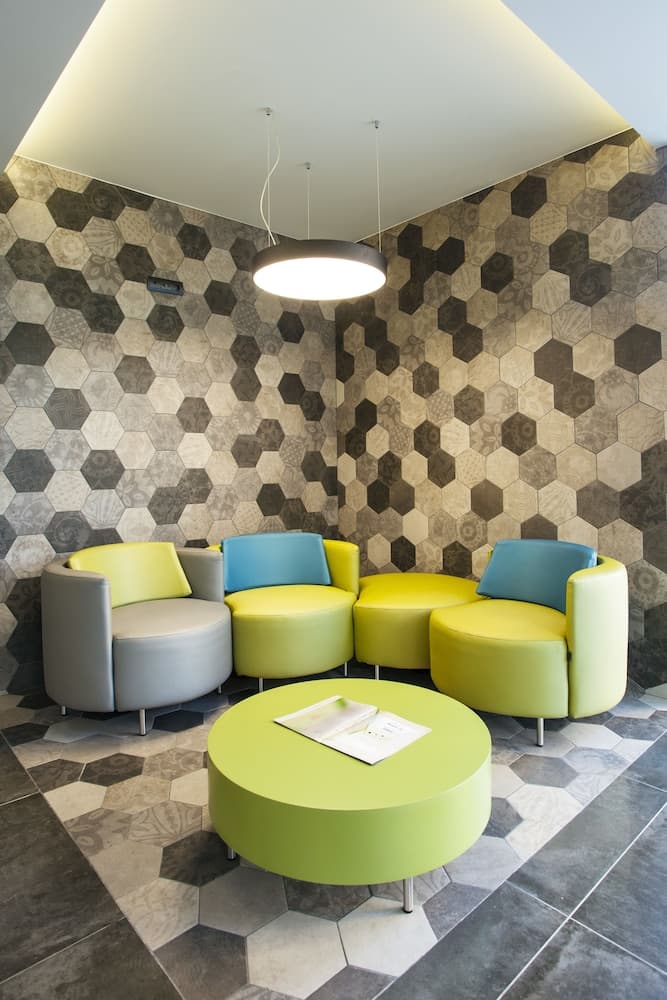 Lobi dinlenme salonu