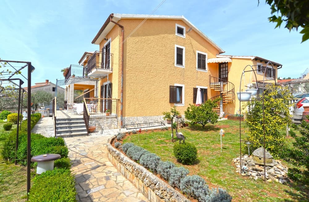 Apartments Maria 1021