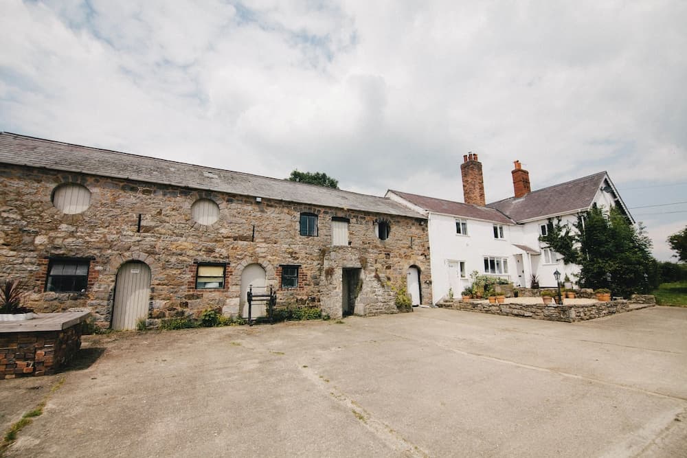Broncoed Uchaf Country Guest House
