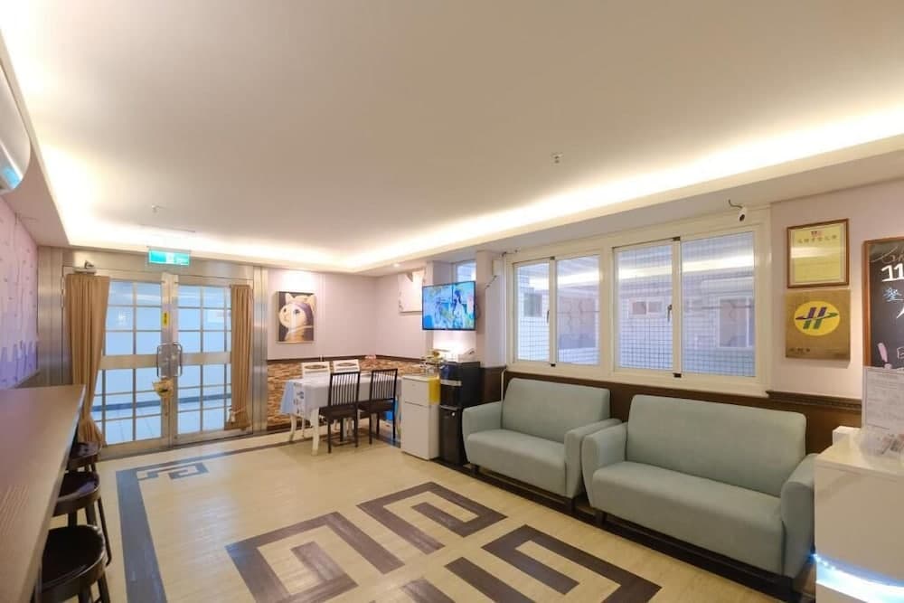 85 Asia Hotel