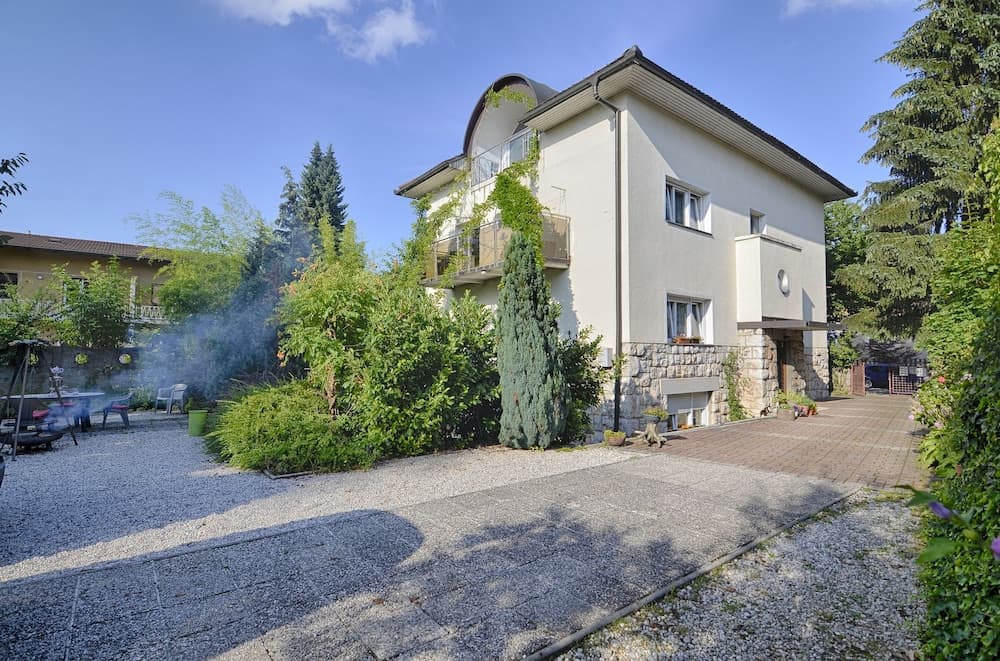 Family Guesthouse GreenSLO