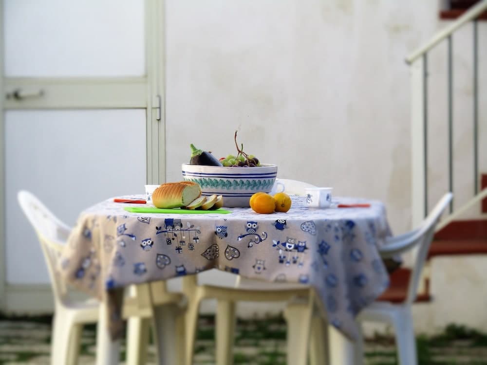 Açık havada yemek servisi