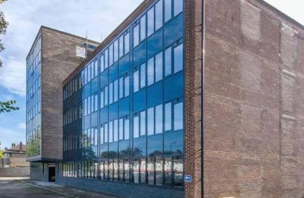 Konaklama yerinin ön cephesi