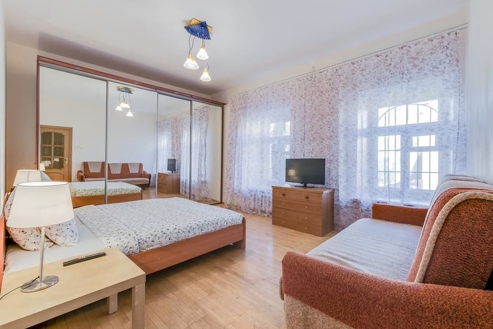 Ludwig Apartment at Pervaya Sovetskaya 8