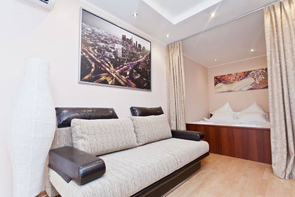 LUXKV Apartment on Nizhegorodskaya