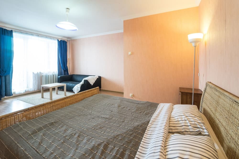 Hello Apartment on Kolomyazhskiy 36