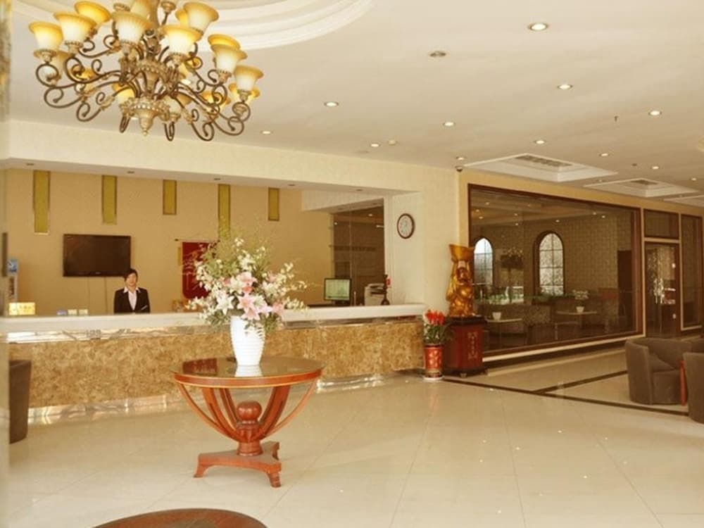 GreenTree Inn LinYi Lanshan District LinXi No.11 Road Express Hotel