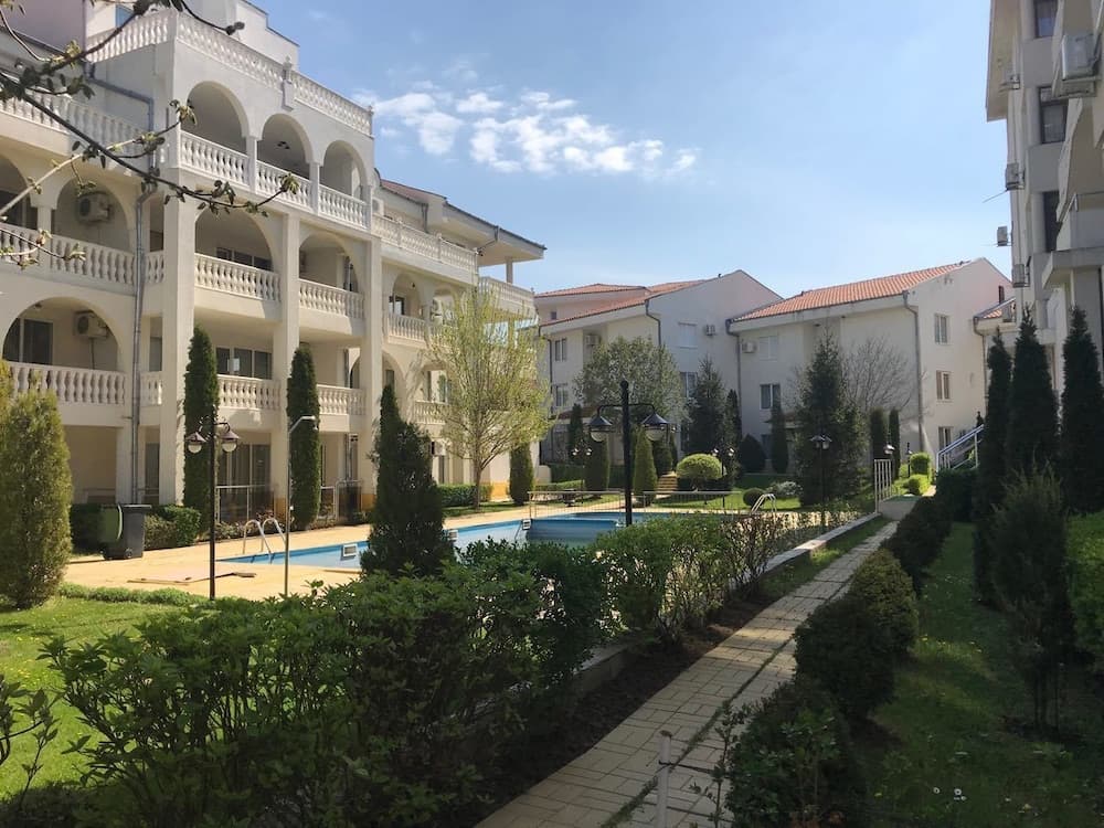 Lazur 5 Apartments