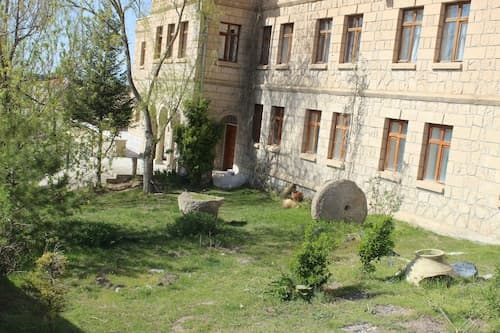 Kapadokya Stonelake Hotel