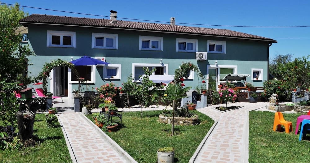 Apartments Green Place