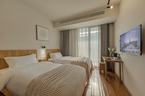 Hangzhou West Lake Yueshang Yunshe Boutique Homestay