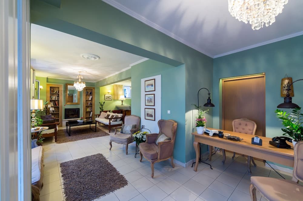 Ikaros Art Hotel