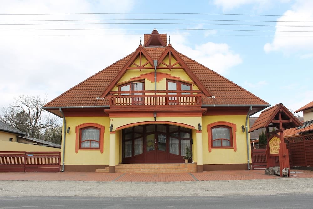 Nussbaum Panzió