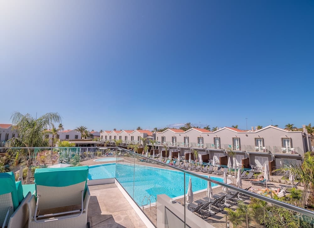 Hotel LIVVO Los Calderones