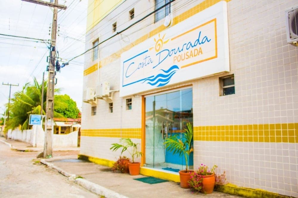 Konaklama yerinin ön cephesi