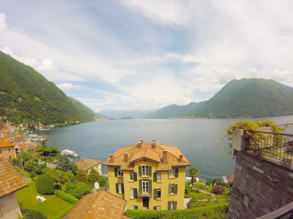 Silver Lake Residence