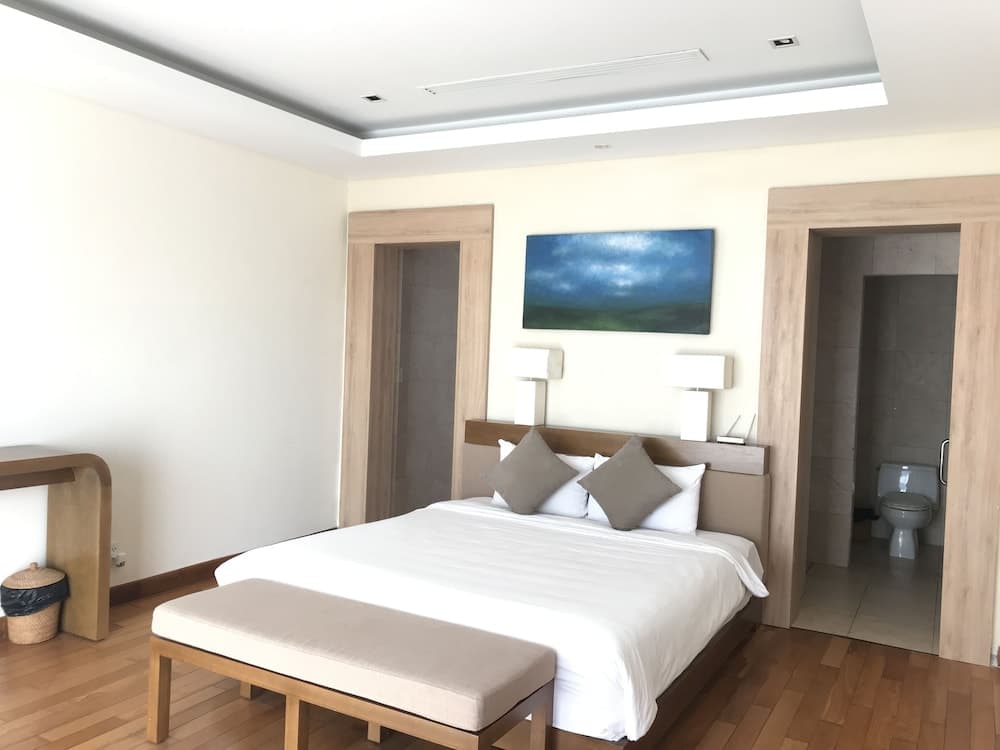 Ocean Resort 3 Bedrooms Danang Living